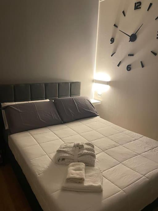 Cucchiari Suite 7B โมดินา ภายนอก รูปภาพ